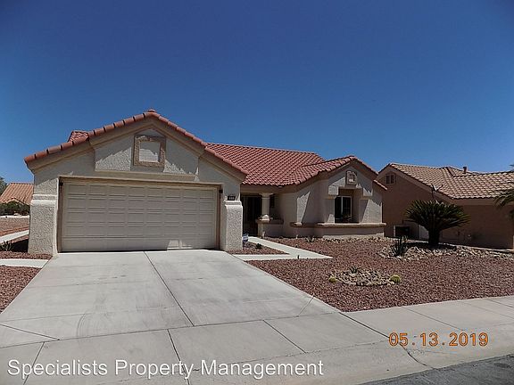 3rd image of 8600 Glenmount Dr