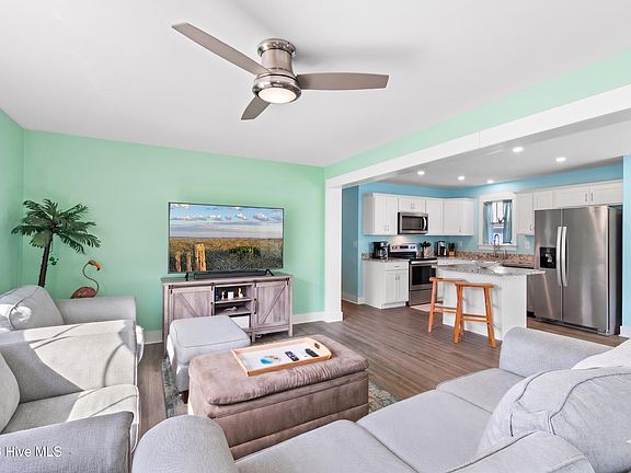 2nd image of 229 NE 75th Street