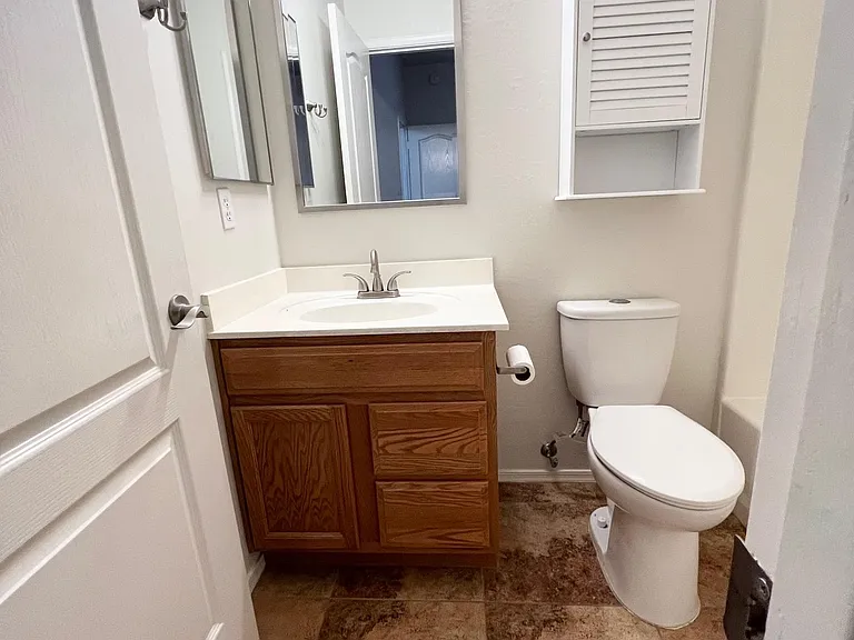 8940 W Olive Ave — Photo 11