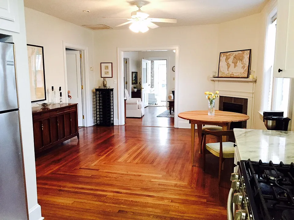 61 Folly Road Blvd