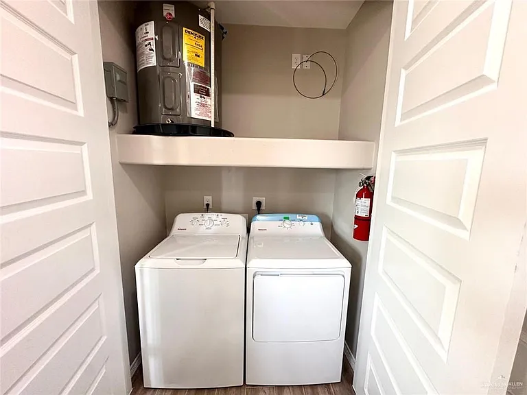 4004 Walnut Ave #3 — Photo 14