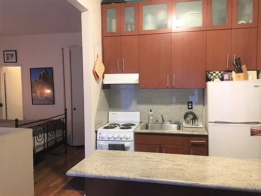 Rented by Dynamik Realty | media 37
