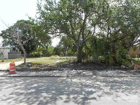 4th image of 5218 NE 14th Ave