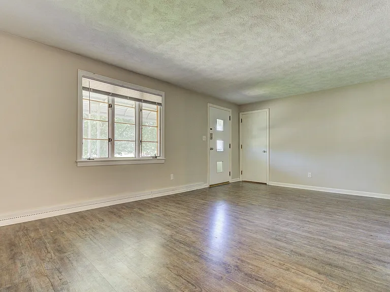 1724 Northgate Rd — Photo 16
