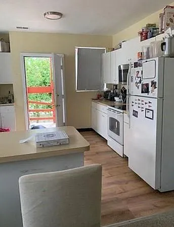 296 Summit Ave #2 — Photo 4