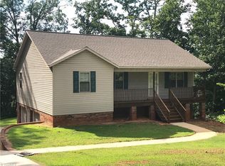 100 Isaiah Ct, Lexington, NC 27292