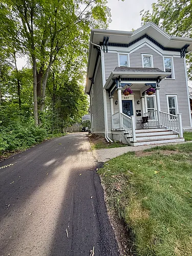 607 S Lafayette St #2 Photo 1