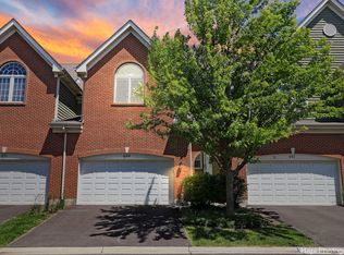 449 W Fairview Cir, Palatine, IL 60067