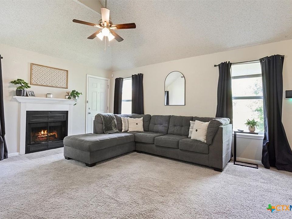 1st image of 2306 Bluejay Dr