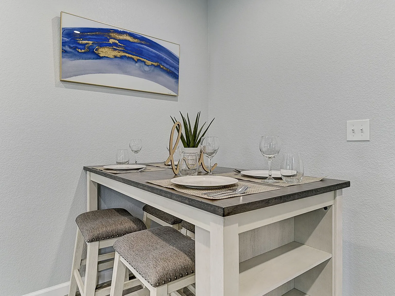2 bed, $2,800 — Photo 3