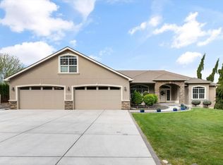 8221 W 10th Ave, Kennewick, WA 99336
