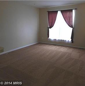 Huge Living Room, Open to Kitchen