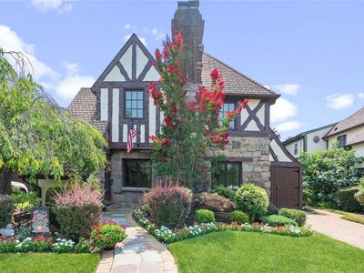 352 Princeton Road, Rockville Centre, NY, 11570