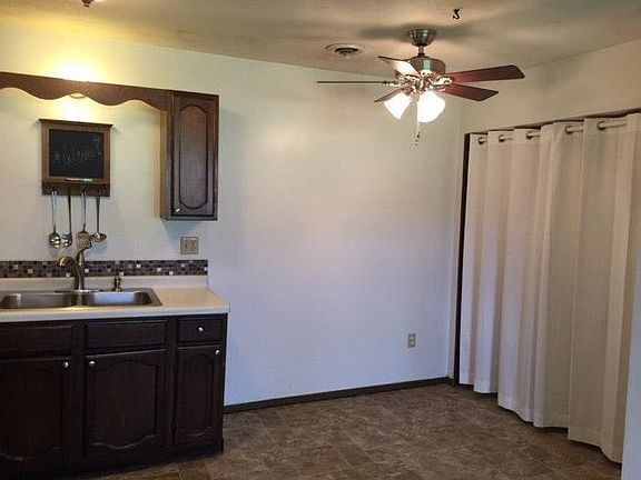 2nd image of 909 E Vine St APT 102