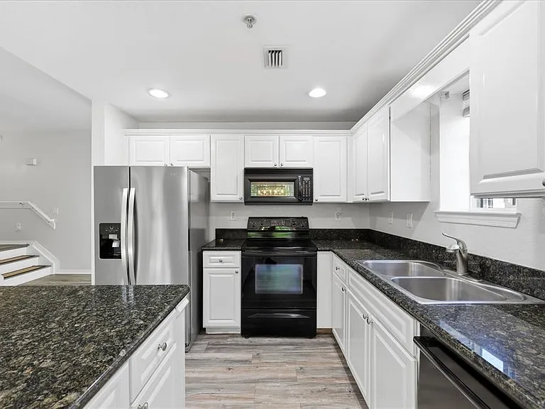 5202 Hampton Beach Pl #5202 — Photo 12