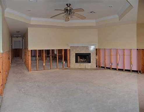 3rd image of 720 Gardenia St