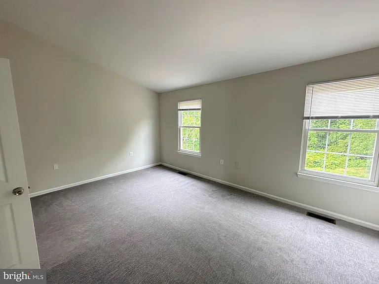 7822 Brookview Ct — Photo 14