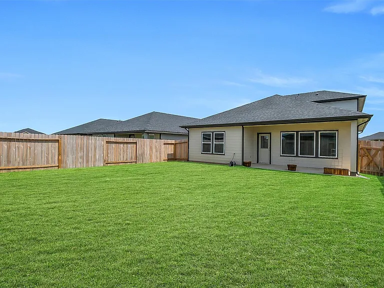 4210 Bromham Farms Dr — Photo 30