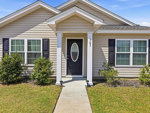 3rd image of 105 Rosewood Dr.