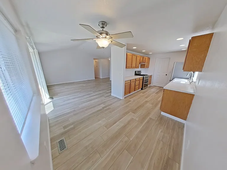 910 Arrow Leaf Ave — Photo 3