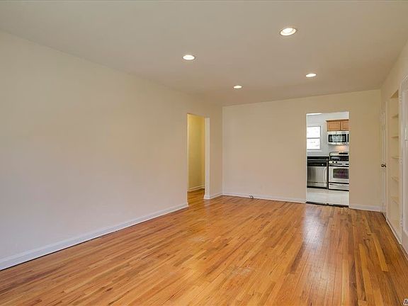 3rd image of 300 Main St #320A