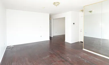 3 bed, $2,200 — Photo 3