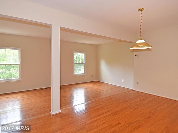 4th image of 7601 Moccasin Ln