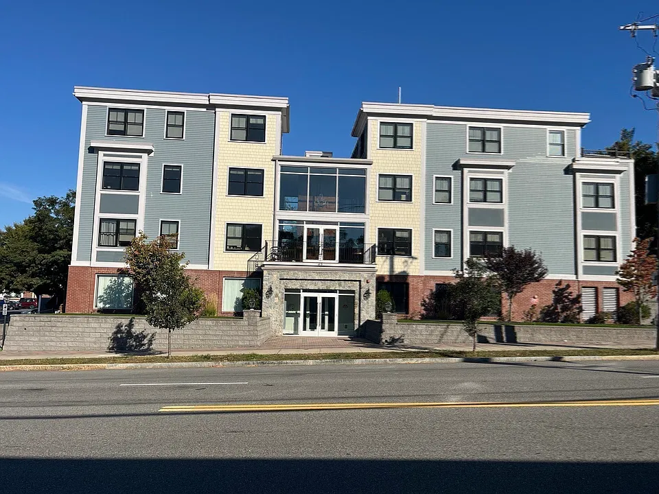 45 Spring St #11
