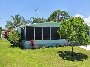 7070 SE Bluebird Cir, Hobe Sound, FL 33455
