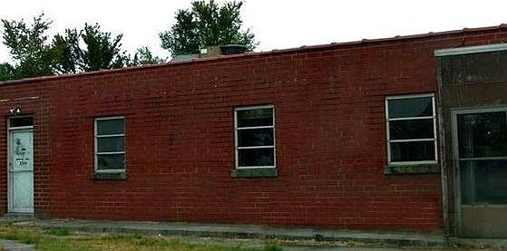 1st image of 949 E Haggard Ave