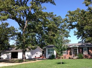 664 Hockett Bridge Rd, Greenville, IL 62246