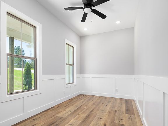 5th image of 3300 Knowles Rd