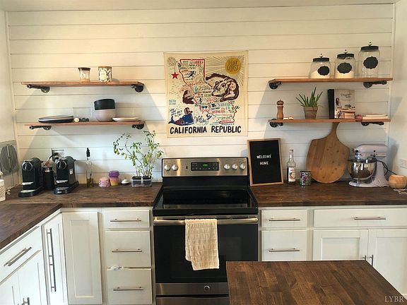 5th image of 1213 Dandridge Dr