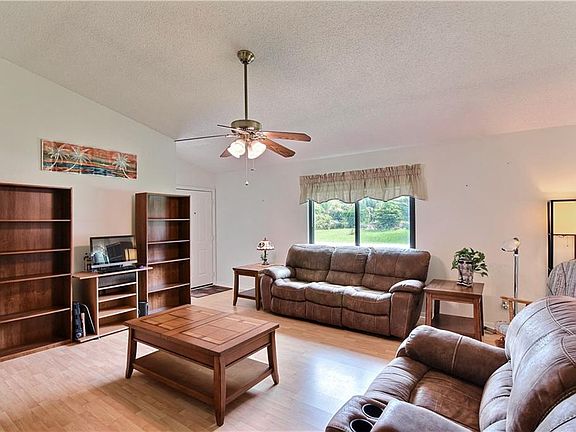 4th image of 4405 1st St