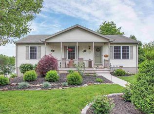 101 Boxwood Rd, Manchester, PA 17345