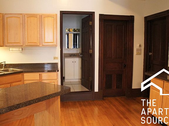 2nd image of 1813 N Milwaukee Ave APT 2F