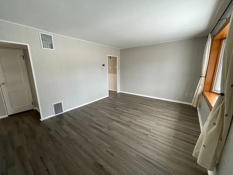 3449 S Kansas Ave — Photo 7
