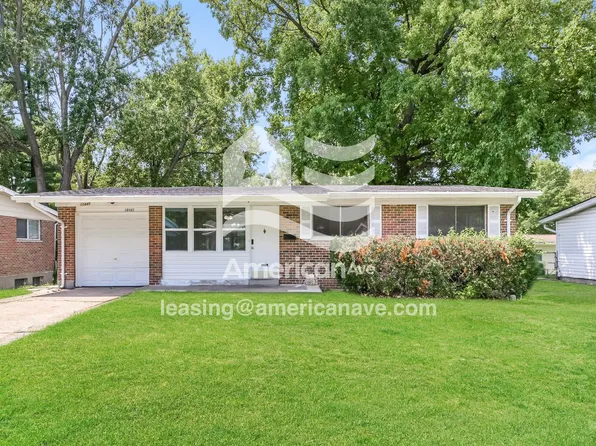 10445 Canfield Dr, Saint Louis, MO 63136