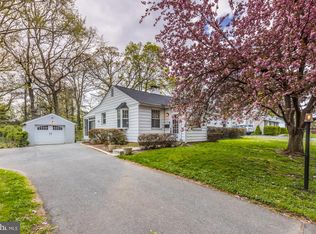 1039 Cardinal Rd, Audubon, PA 19403