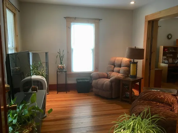 16 Harrison Ave Floor 1, Westfield, MA 01085