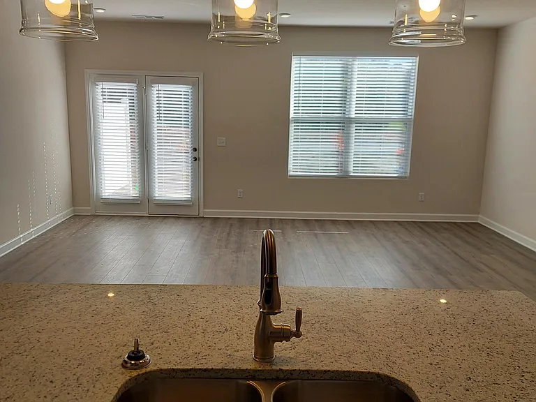 146 Fister Dr — Photo 6