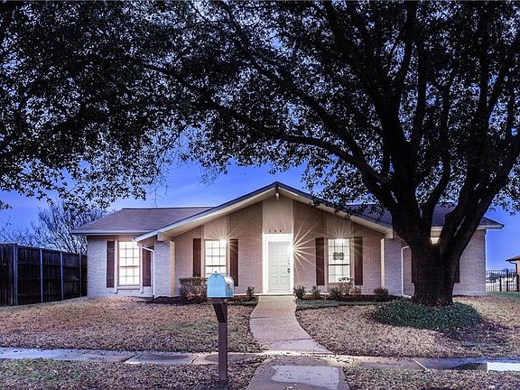 3rd image of 1941 Castille Dr