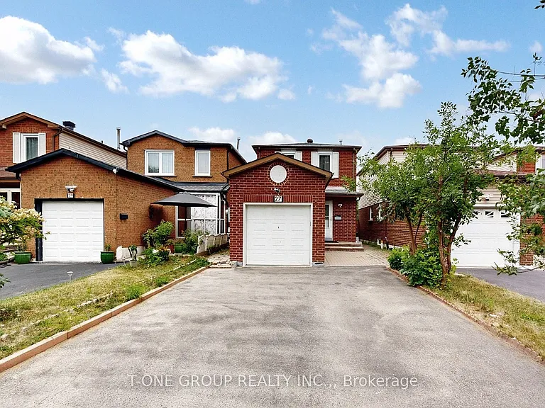 27 Brimstone Cres — Photo 1