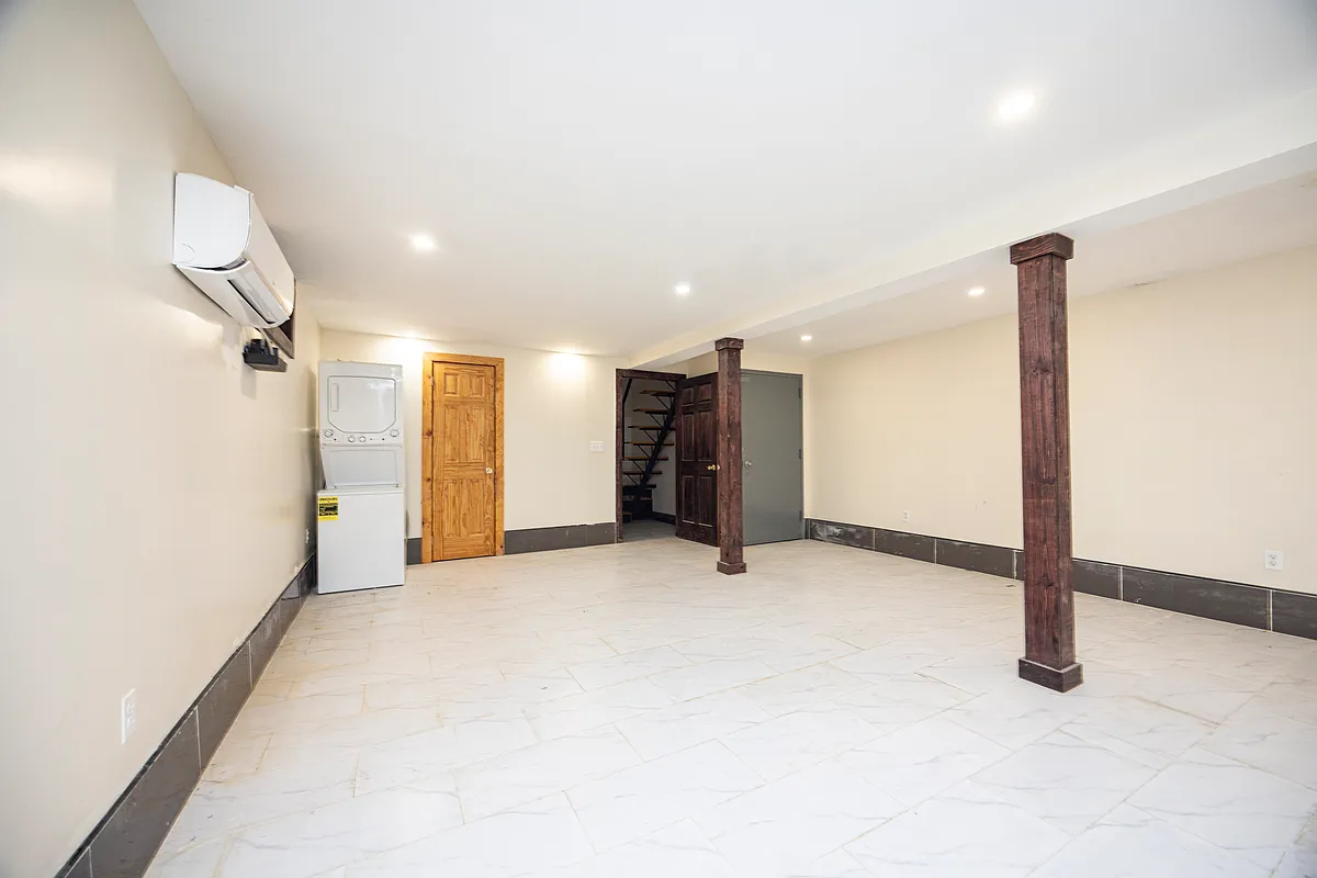 Building Photo - 336 Starr St #1F