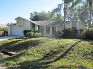 17493 Braddock Rd, Fort Myers, FL 33967