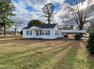304 E Church St, Faison, NC 28341