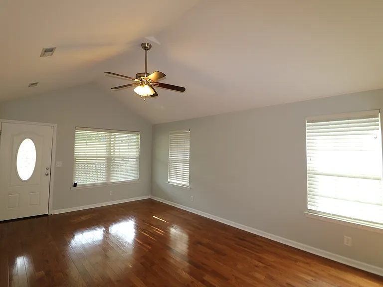 211 Martin Rd — Photo 18