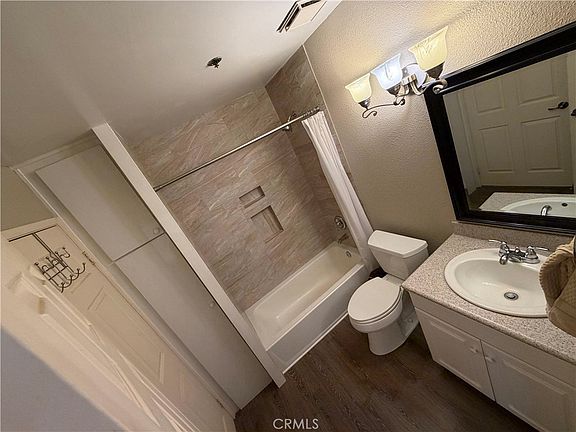 4th image of 20331 Bluffside Cir APT 309