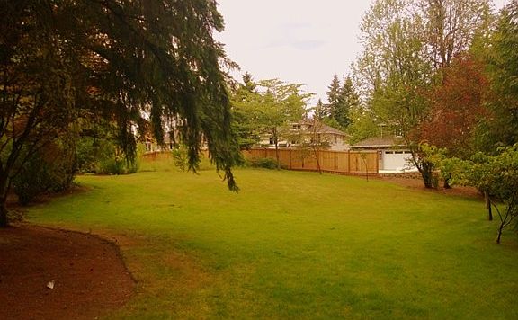 2nd image of 2611 244th Ave NE