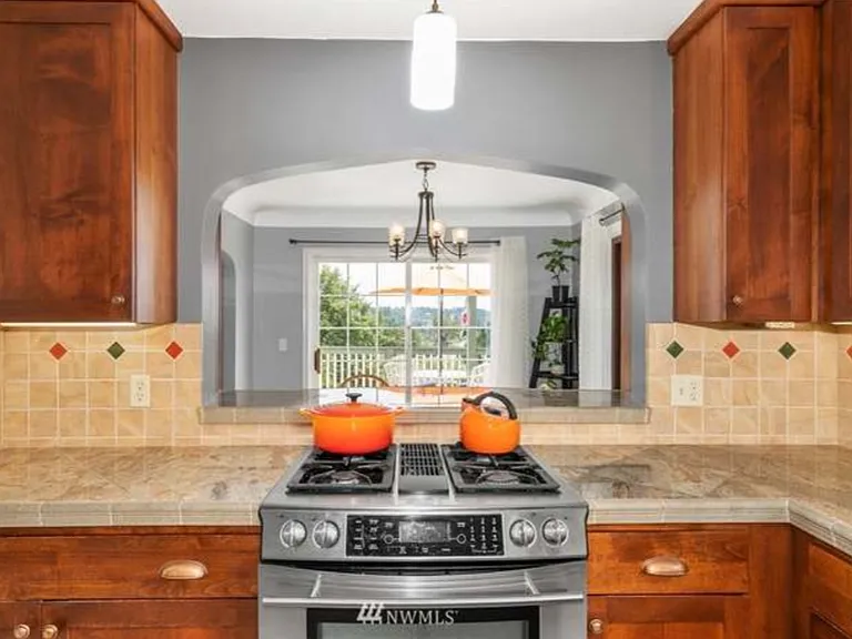 2522 N Lafayette Ave — Photo 14